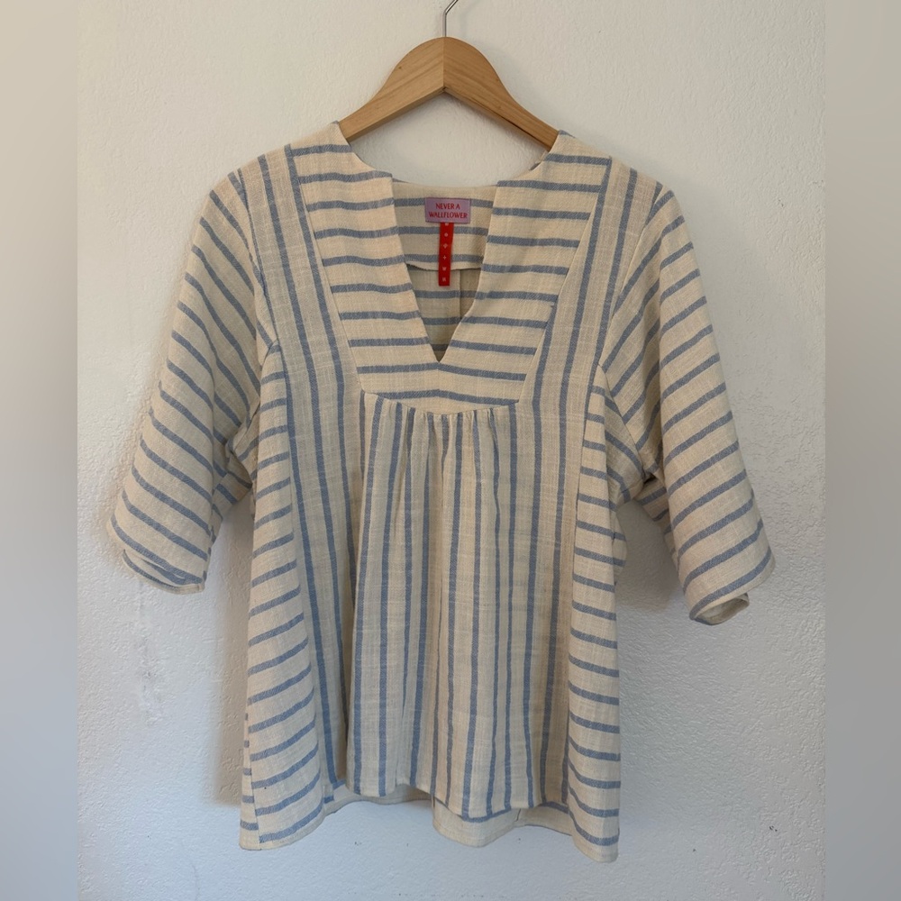 Never a Wallflower – Blue & Ecru Striped 100% Cotton Top – Size Medium – NWOT